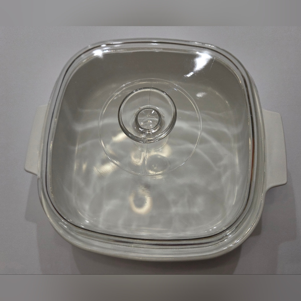 Vintage Corningware Peach Floral Pattern 2.5 Liter Square With Lid